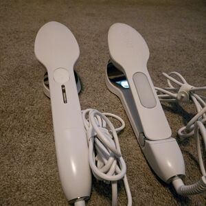 2 Nori Presses in white